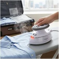 shop'n smile ideoon Dampfbügeleisen Reise-Dampfbügeleisen: Mini-Bügeleisen 110/230V mit Tasche für Urlaub, 499 W, Trocken- und Dampfbügeln möglich