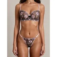 Elegant Love Set: Bügel-BH Sexy Dessous-Set mit floraler Stickerei aus Spitze – Reizwäsche-Set (Set, 2-tlg., mit Tanga) Damenunterwäsche-Set – Lingerie mit Blumenstickerei für besondere Tage