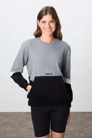 Übergroßes, farbblockiertes Sweatshirt mit Rundhalsausschnitt