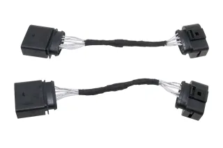 Original Kufatec Adapter Set für den einfachen Austausch der Xenon Scheinwerfer in die günstigeren Halogen Scheinwerfer für VW Jetta 5C / Sharan 7N