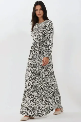 Bedrucktes Maxikleid mit Rundhalsausschnitt und Gürtel
