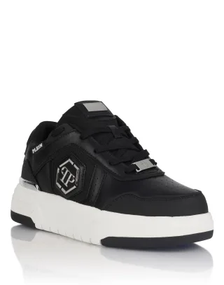 Low-Top Sneakers Sk8R