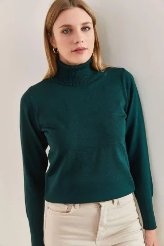 Eng anliegender Rollkragen-Rippstrickpullover