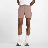 New Balance Laufshorts SPORT ESSENTIAL SHORT 5 für Laufen und Fitness, in sportlichem Stil, feuchtigkeitsabweisend
