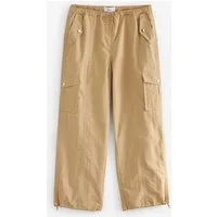 Next Cargohose Fallschirm-Schlupfhose im Cargostil – Kurzgröße (1-tlg)