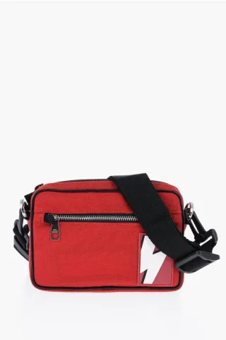 Gürteltasche aus Nylon mit geprägtem Logo-Patch in Rot