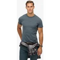 Superdry Rundhalsshirt ESSENTIAL LOGO EMB TEE aus Baumwolle und Single Jersey, Slim Fit, Kurzarm, hüftlang