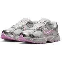 Nike Sportswear Nike V5 RNR Sneaker inspiriert vom Design des Y2K Nike Vomero 5
