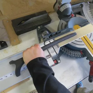 Miter Saw Hold Down Stick Injection Molded Safety Tool Rubber Grip Lightweight Design Wood Cutting Push Stick Rubber Fee