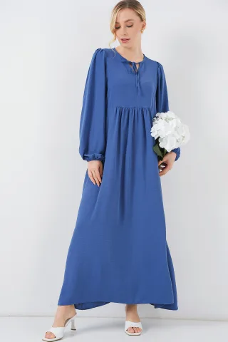 Gemustertes Maxikleid mit Schleife