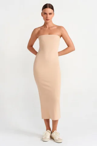 Trägerloses Figurbetontes Midikleid