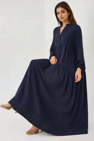 Strukturierter V-Ausschnitt Maxikleid mit Knopfdetails