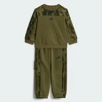 adidas Sportswear Trainingsanzug SEASONAL ESSENTIALS CAMO KIDS JOGGINGANZUG, FLEECE (1-tlg)