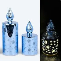 Online-Fuchs LED-Kerze 2 LED-Kerzen aus Glas mit Sternen, Lichterkette und 6-Stunden Timer (Blau, Grün und Lila, 15 und 21,5 cm groß), inklusive 6-Stunden Timerfunktion - Weihnachtsdeko