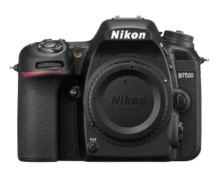 Nikon D7500 [20.1MP  4K UHD-Video 32"] schwarz