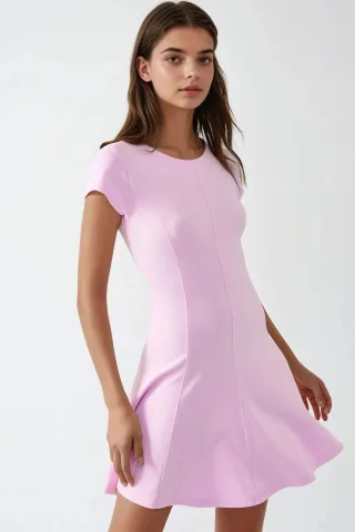 Elastisches Rundhalsweiches Basic-Mini-Kleid