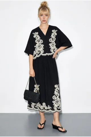 Übergröße V-Ausschnitt Besticktes 3/4-Arm Shirt und Weite Bein Hose Set
