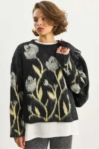 Crewneck-Blütenpullover