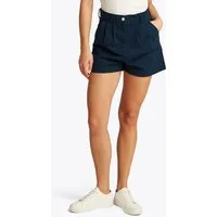 Tommy Jeans Chinoshorts TJW CLAIRE HR PLEATED SHORT mit Bundfalten, mit Logostickerei