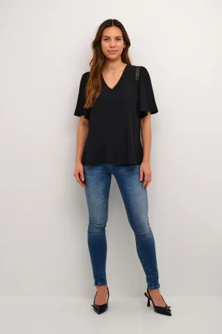 Schwarz
