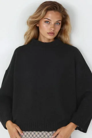 Übergroßer strukturierter Strickpullover mit Rundhalsausschnitt