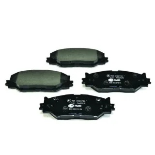Hella Bremsbel?ge vorne Lexus Is 8DB355012-241