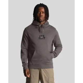 Lyle & Scott trägt eine Kapuze und ein bronzefarbenes Logo
