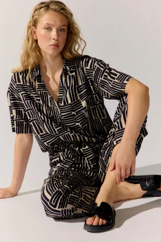 THE FASHION PEOPLE - Blouse Viscose AOP warm linen print - Gr. - 36