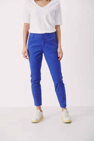 Blau