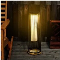 Outsunny LED Solarleuchte Spritzwassergeschützte Gartenleuchte mit Lichtsensor, Solarbetrieben, LED, Warmgelb, Solarbetrieben
