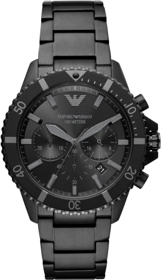 Die Emporio Armani Herrenuhr ist das perfekte Geschenk, um sich selbst oder einen geliebten Menschen zu verwöhnen. Das runde Gehäuse aus Edelstahl wird von einem hochwertigen Quarzwerk im Chronographenstil angetrieben. Diese Taucheruhr hat einen Durc