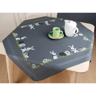 Stickmitteldecke "Osterhasen modern"