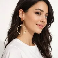 Ella Jonte Paar Creolen, lange Statement Ohrstecker mit Samt-Elementen & Holz-Details