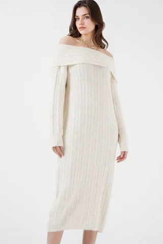 Oversized Rippenstrick Midi Kleid mit Madonna-Kragen