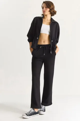 Figurbetonte Langarmjacke und Schlaghose Set