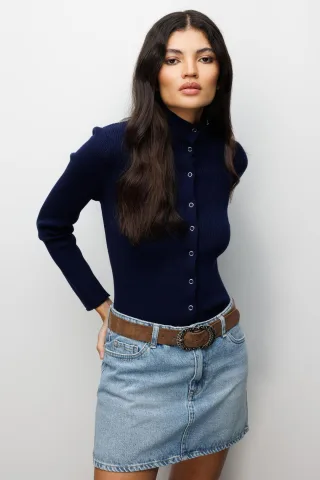 Slim Fit Halbkragen-Cardigan mit Knopfverschluss
