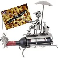 BRUBAKER Weinflaschenhalter Angler mit Sonnenschirm Flaschenhalter, (inklusive Grußkarte), Weinhalter Metall Skulptur, Wein Geschenk