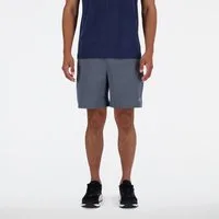 New Balance Laufshorts SPORT ESSENTIAL SHORT 7 mit atmungsaktivem Innenslip
