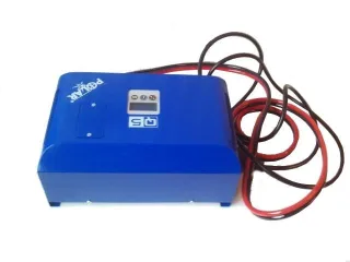 Universal Ladeger?t extern 12-24V/30A neue Ausf?hrung Q5 ohne Stecker