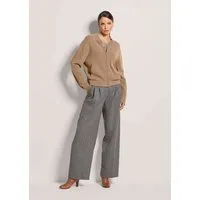 MADELEINE Strickjacke Sportiver Strick-Blouson mit Reißverschluss Eleganter Blouson mit Stehkragen und Zipper, Langarm