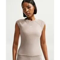 Nike Sportswear T-Shirt W NSW CHILL KNIT RIB SS TOP (Consumer Facing Name TBD) mit Rundhalsausschnitt, in normaler Länge