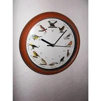 Luna24 simply great ideas... Wanduhr Vogelstimmen-Wanduhr mit französicher Bezeichnung brauner Rahmen