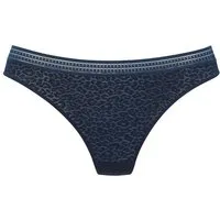 LASCANA String Freya aus Spitze in Leo-Optik mit modischem Bund, sexy Dessous
