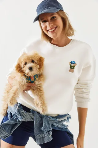 Besticktes Baumwoll-Sweatshirt mit Rundhalsausschnitt