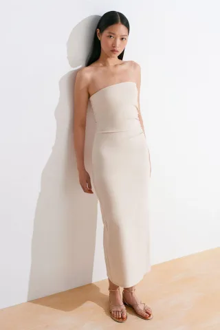 Trägerloses Bodycon-Midi-Kleid mit Schlitz