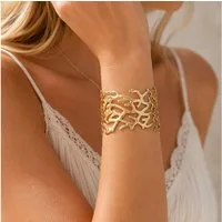 XCOAST Armreif Edelstahl Armreif Damen Gold – Boho Schmuck im Korallendesign (Statement Armreif, Geometrischer Armreif), Boho Armreif Damen, Armreif Gold Damen