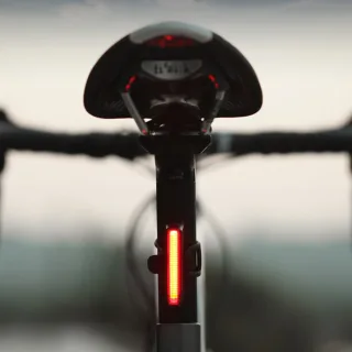 MAGICSHINE SEEMEE 30 Smart Bike Taillight 7 Light Modes Built-in Light-sensing System IPX6 Waterproof USB Chargeable 800