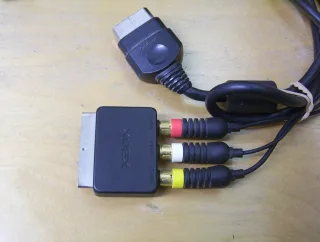 Xbox - Standard-AV-Kabel mit Scart Adapter
