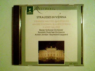Strausses In Vienna