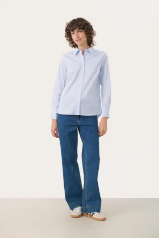 Blau